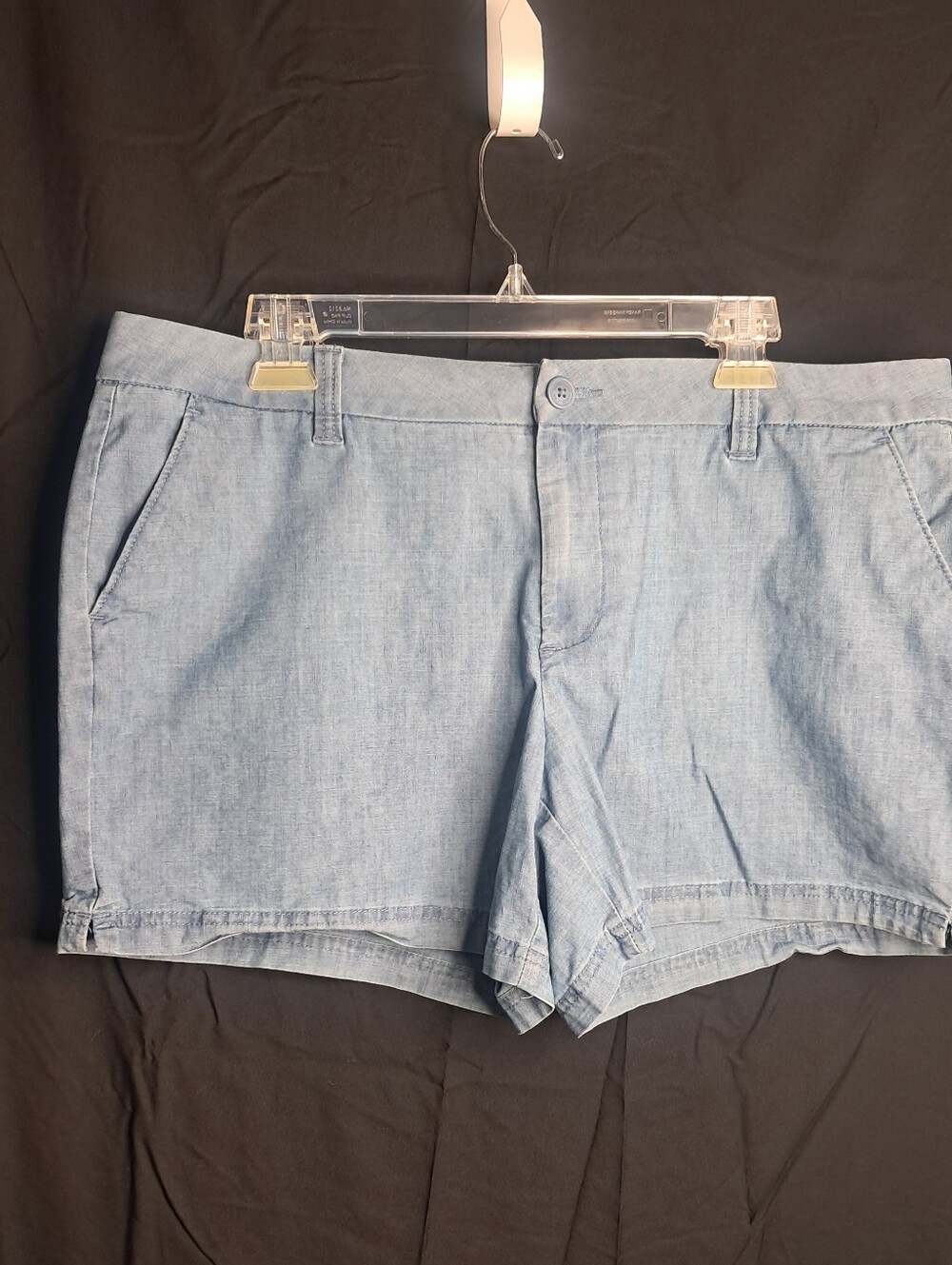 Magellan Outdoors Light Blue Women’s Chambray Shorts (114)